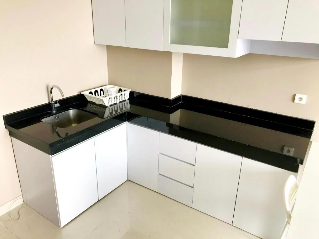 Kitchen in the one-bedroom apartment