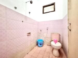 Deluxe bathroom