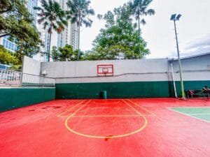Lapangan basket di via tower ciputra world