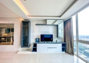 Tv apartemen 2br sophisticated surabaya di via tower ciputra world