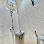 Shower nest kostel south jakarta