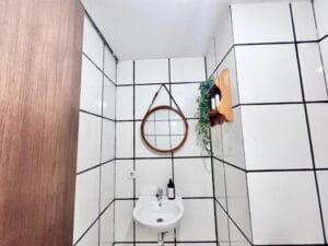 Wastafel kamar mandi