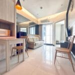Ruang makan charming 2br apartment di amor pakuwon city mall