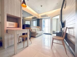 Ruang makan di Charming 2BR Amor