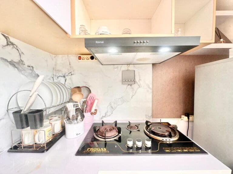 Kitchen stove cozy 2br family house in merapi green hills jogja