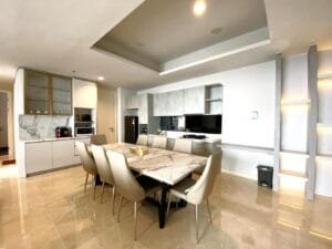 Dining room signature arc100 vasa suite
