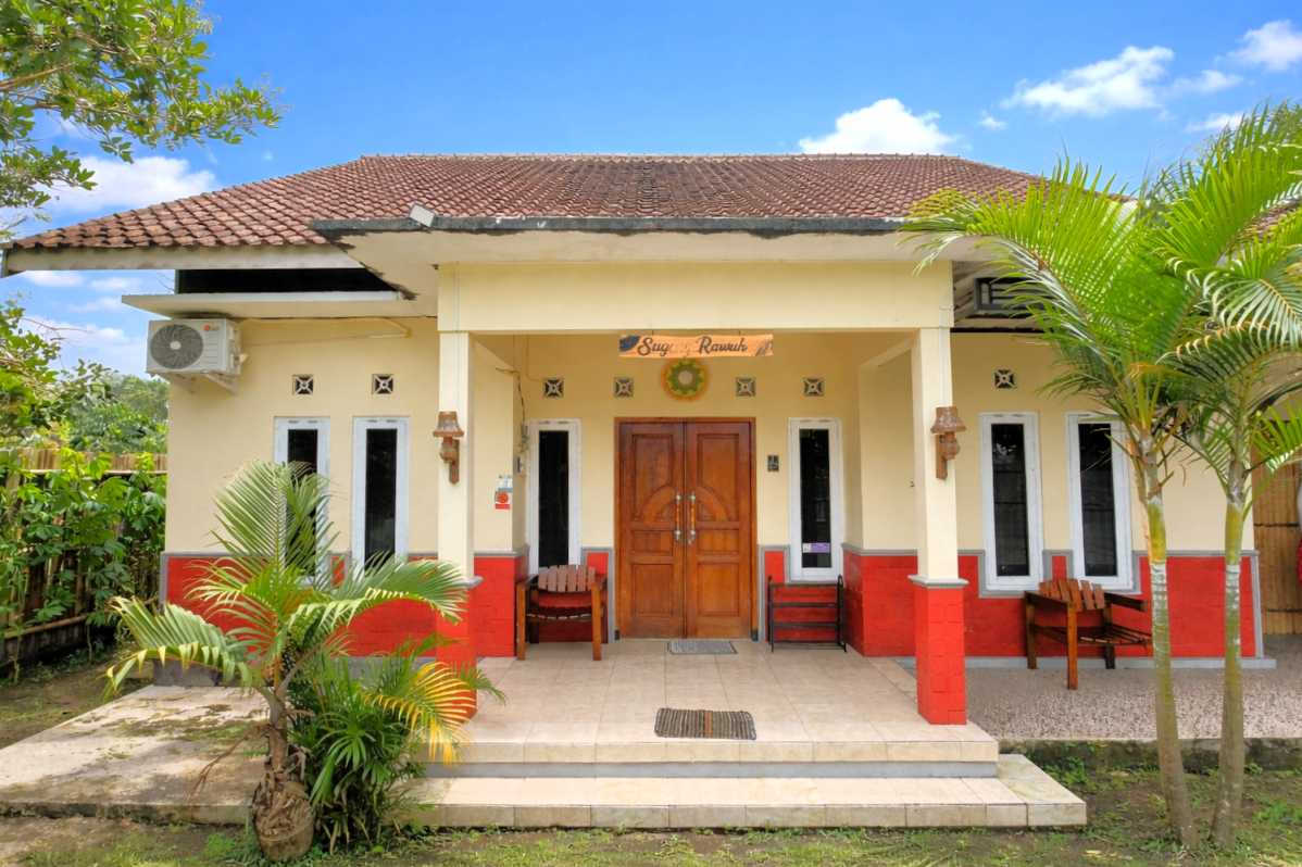 Charming purisani 4br house with garden di sleman