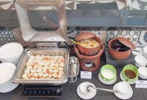 Area sarapan di Hotel MaxOne