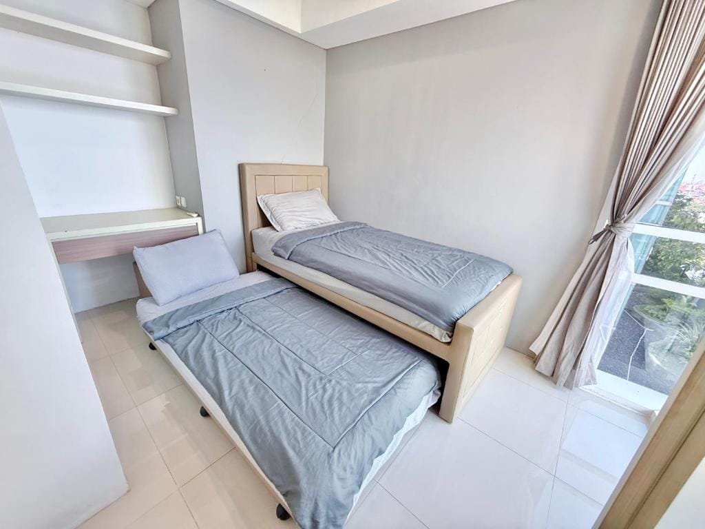Second bedroom at Modern Chic 2BR Trillium