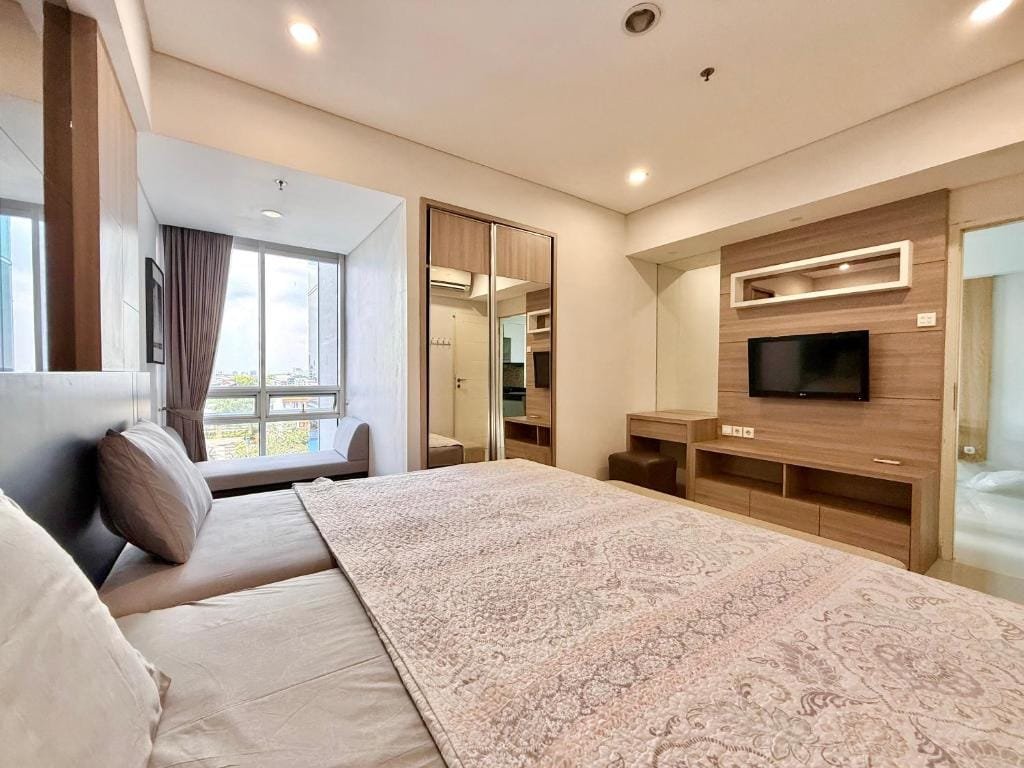 Another view of the master bedroom at Trillium